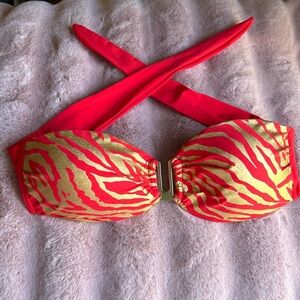 Beach Bunny Swimwear Top